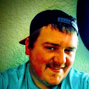 Meet your Posher, Derrick